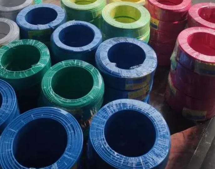 控制、信號電纜主要用于傳輸信號或測量用弱電流.jpg